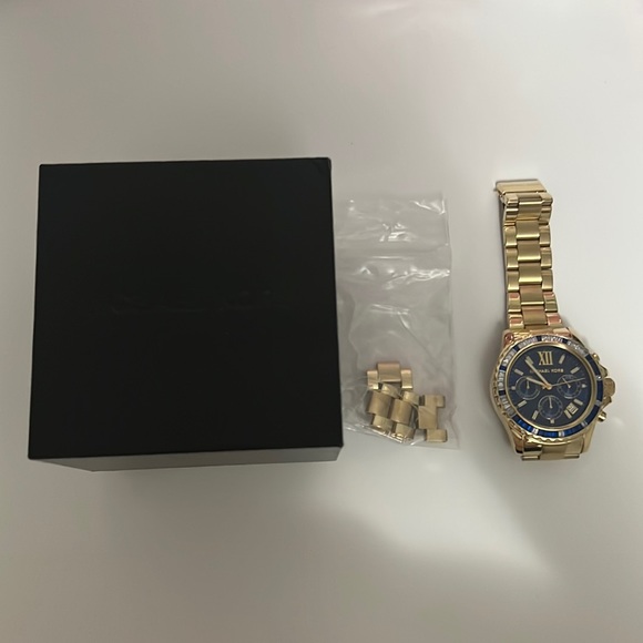 MICHAEL KORS WATCH 5754 MODEL - Picture 1 of 5